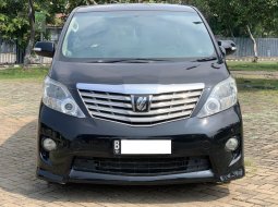 Toyota Alphard X 2