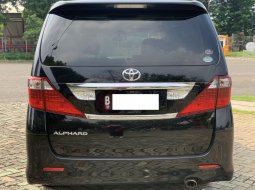 Toyota Alphard X 4