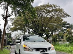 Nissan Grand Livina XV 2013 matic responsip