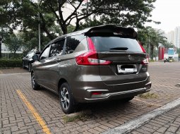 Suzuki Ertiga GX Hybrid AT 2022 4