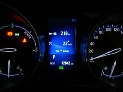 Toyota C-HR 1.8 L HV CVT Dual Tone 2020  - Cicilan Mobil DP Murah 3