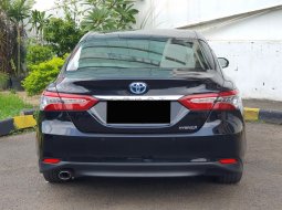 Toyota Camry 2.5 Hybrid 2020 hitam km 26ribuan cash kredit proses bisa dibantu 6