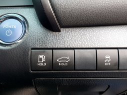 Toyota Camry 2.5 Hybrid 2020 hitam km 26ribuan cash kredit proses bisa dibantu 19