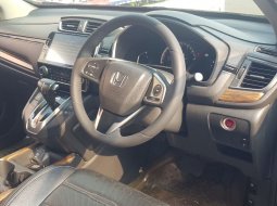 Honda CR-V Prestige Matic Tahun 2017 Kondisi Mulus Terawat Istimewa 5