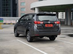 Toyota Kijang Innova V Luxury 2021 Abu-abu 2