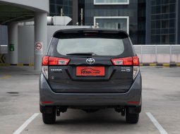 Toyota Kijang Innova V Luxury 2021 Abu-abu 4