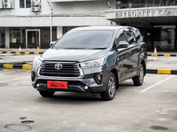 Toyota Kijang Innova V Luxury 2021 Abu-abu 3