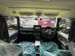 Suzuki Jimny 5 Doors AT 2023 Kuning 7