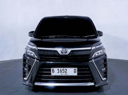 Toyota Voxy 2.0 A/T 2019 1