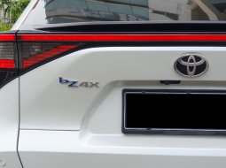 Toyota bZ4X 2023 putih km 6 ribuan listrik bebas gage cash kredit proses bisa dibantu 8