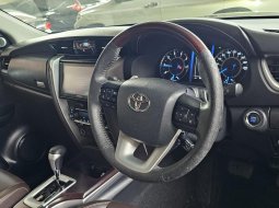 Toyota Fortuner VRZ A/T ( Matic Diesel ) 2017 Hitam Km 89rban Mulus Siap Pakai Good Condition 9