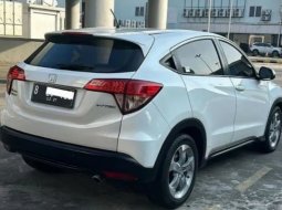 Honda HR-V 1.5L S CVT 2017 Body Mulus Interior Orsinil Siap Dipakai Luar Kota Paket KREDIT TDP 19 jt 2