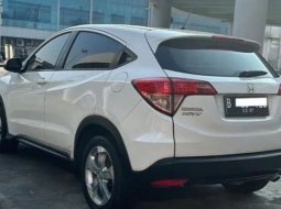 Honda HR-V 1.5L S CVT 2017 Body Mulus Interior Orsinil Siap Dipakai Luar Kota Paket KREDIT TDP 19 jt 3