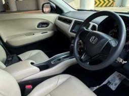 Honda HR-V 1.5L S CVT 2017 Body Mulus Interior Orsinil Siap Dipakai Luar Kota Paket KREDIT TDP 19 jt 5