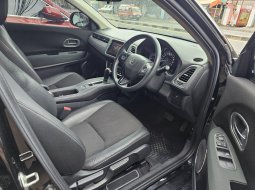 Honda HRV E AT ( Matic ) 2020 Hitam Km 54rban Pajak Panjang 2025 bekasi 8