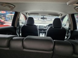 Honda HRV E AT ( Matic ) 2020 Hitam Km 54rban Pajak Panjang 2025 bekasi 12