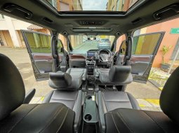  Toyota Voxy 2.0 AT 2019 Black Metalik Km 52rb DP 37jt Auto Approved 7