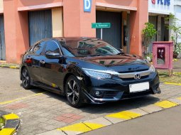 Honda Civic 1.5 ES 2018 AT Hitam Metalik Km low 34rb DP 25jt Siap TT harga tinggi