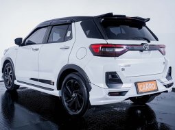 Toyota Raize 1.0T GR Sport CVT (One Tone) 2021 Putih 4