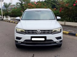 Volkswagen Tiguan 1.4L TSI 2018 putih km21rban cash kredit proses bisa dibantu