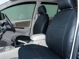 Toyota Kijang Innova 2.0 V Luxury Matic 2015 7