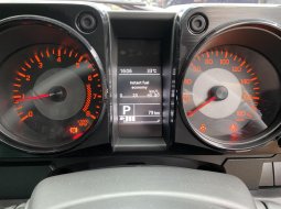 Suzuki Jimny 5 Doors 1.5 AT 2023 Merah 9