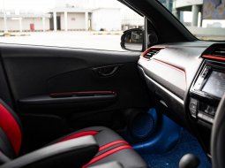 Honda Brio RS CVT Urbanite Edition 2022 Hitam 9
