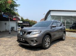 Nissan X-Trail 2.5 CVT 2015 Abu-abu