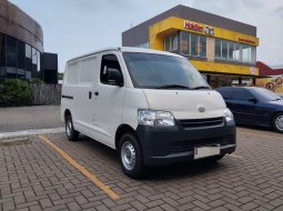 Daihatsu Gran Max Blind Van AC MT 2022