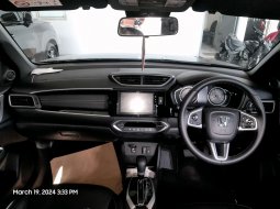 Honda BR-V Prestige CVT with Honda Sensing Abu-abu