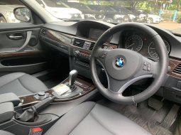 BMW 3 Series 320i 7