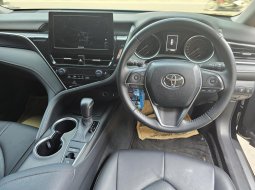 Toyota Camry V 2.5 AT ( Matic ) 2023 Hitam Km 8rban Siap Pakai 12