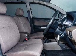 JUAL Daihatsu Xenia 1.3 R Sporty MT 2018 Putih 6