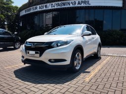 Honda HR-V 1.5L E CVT Matic 2018 Putih 1