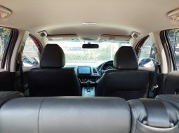 Honda HR-V 1.5L E CVT Matic 2018 Putih 12