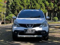 Nissan Grand Livina XV 2017 mulus standar tangan pertama 1