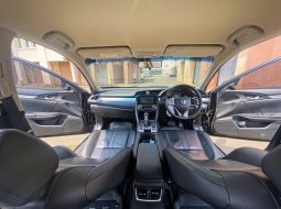 Honda Civic ES 2018 Turbo dp ceper km 39rb siap T om sedan 4