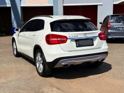 2015 Mercedes-Benz 1.6 GLA200 Urban AT White DP 7jt Auto Approved 14