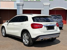 2015 Mercedes-Benz 1.6 GLA200 Urban AT White DP 7jt Auto Approved 15