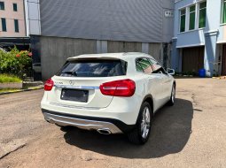 2015 Mercedes-Benz 1.6 GLA200 Urban AT White DP 7jt Auto Approved 20