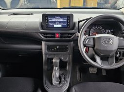 Daihatsu Xenia 1.3 X CVT ( Matic ) 2021/ 2022 Abu2 Km 22rban Mulus Siap Pakai 8
