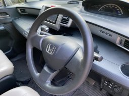 Jual mobil Honda Freed 2012 6