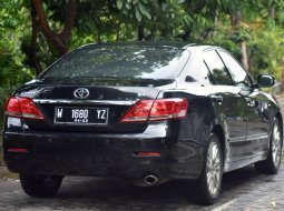 Toyota Camry 2.5 V 2010 Hitam 2