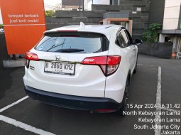 Honda HR-V 1.5L E CVT Special Edition 2021 Putih