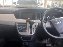 JUAL Daihatsu Sigra 1.2 R Deluxe AT 2019 Silver 4