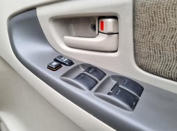 Toyota Kijang Innova 2.0 G AT Matic 2011 Hitam 7