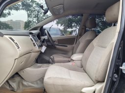 Toyota Kijang Innova 2.0 G AT Matic 2011 Hitam 9
