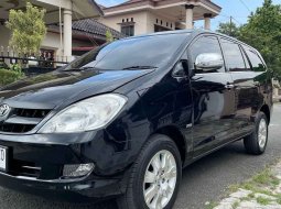 Toyota Kijang Innova E 2005 3