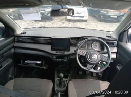 Suzuki Ertiga GL MT 2023 Putih 4