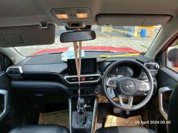 Daihatsu Rocky 1.0 R Turbo CVT ADS ASA Two Tone 2021 Merah